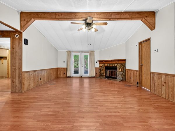 401 Hermitage Cir, Bumpus Mills, TN 37028