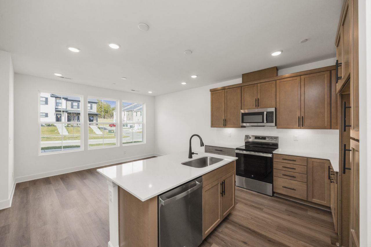 303 Lynwood Station Boulevard, Mount Juliet, TN 37122 Main Photo