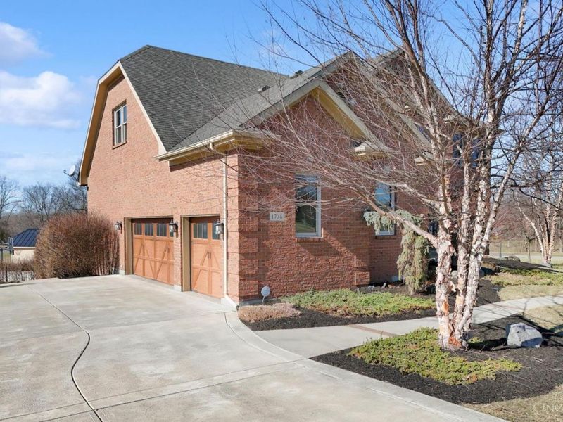 1778 Ash Meadow Court, Beavercreek Twp, OH 45385 Photo 2