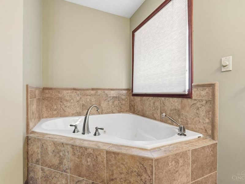 1778 Ash Meadow Court, Beavercreek Twp, OH 45385 Photo 38