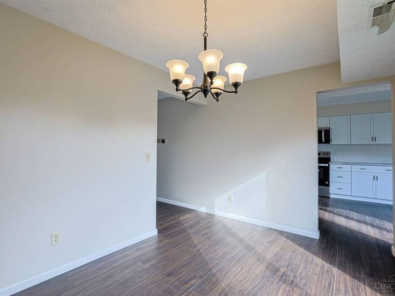 18 Oakwood Court, Springdale, OH 45246 Photo 13