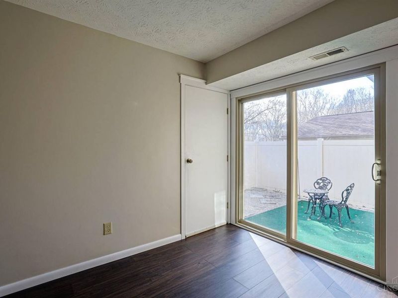 18 Oakwood Court, Springdale, OH 45246 Photo 18