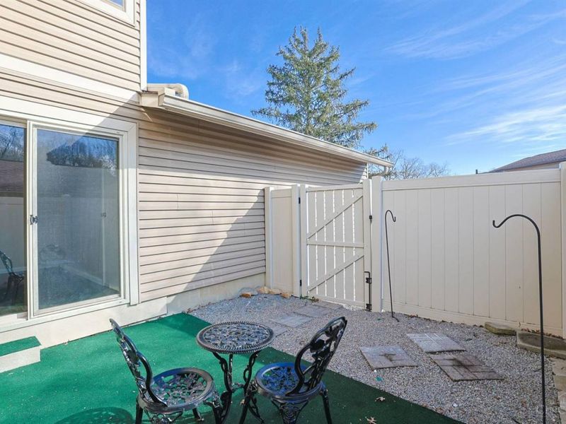 18 Oakwood Court, Springdale, OH 45246 Photo 43