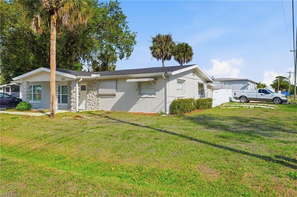 1870 Queen Ct, North Fort Myers, FL 33917 Photo