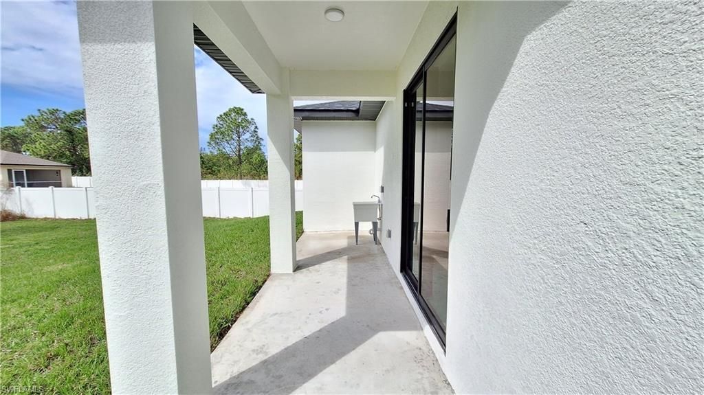 3205 34th St W, Lehigh Acres, FL 33971 Photo