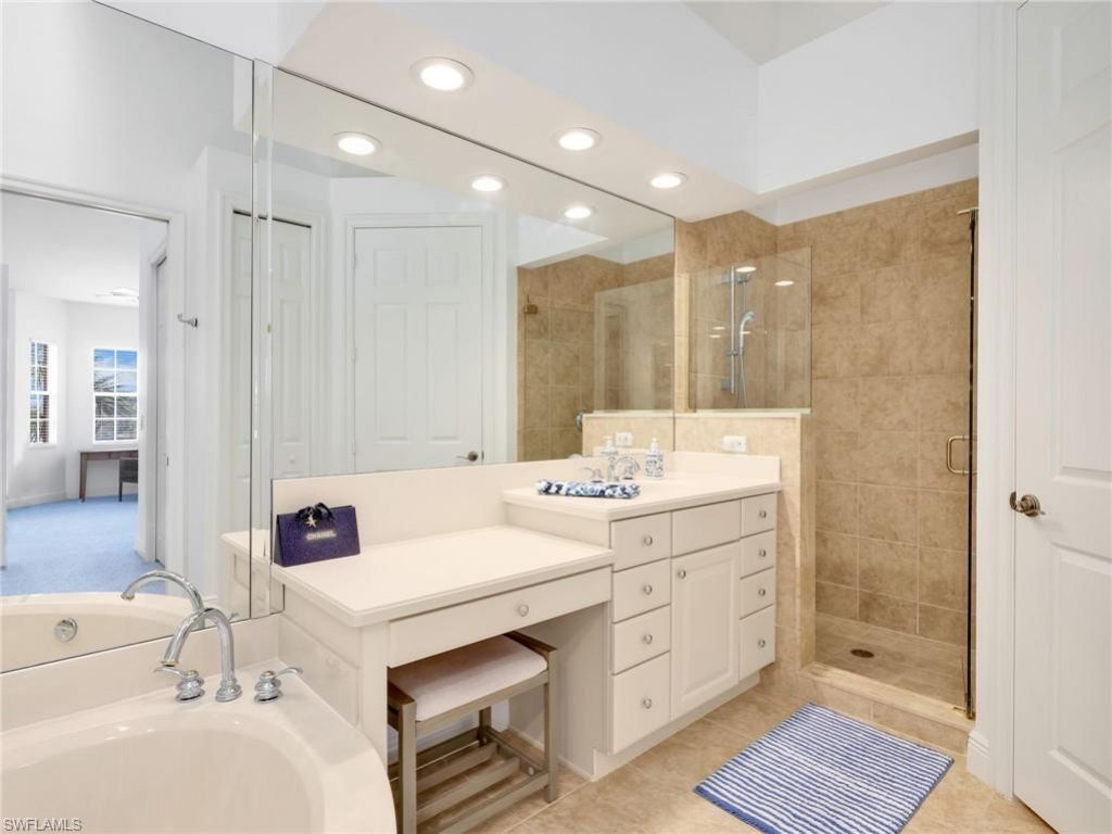 6422 Legacy Cir, Unit 704, Naples, FL 34113 Photo
