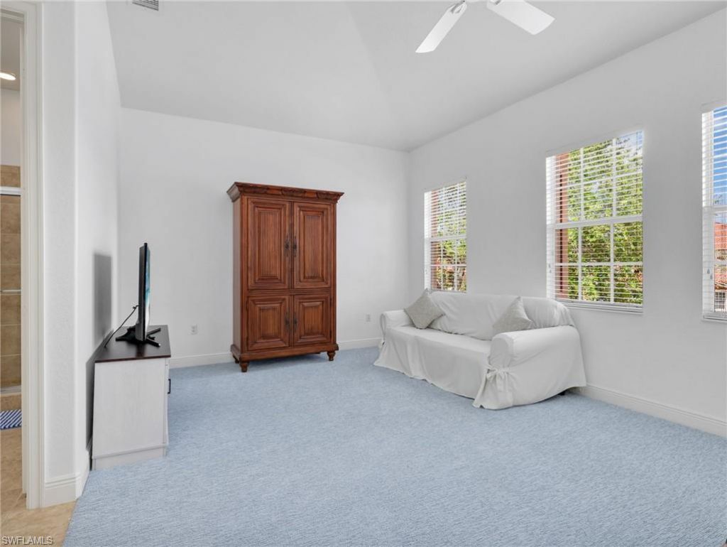 6422 Legacy Cir, Unit 704, Naples, FL 34113 Photo