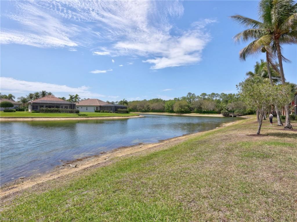 6422 Legacy Cir, Unit 704, Naples, FL 34113 Photo
