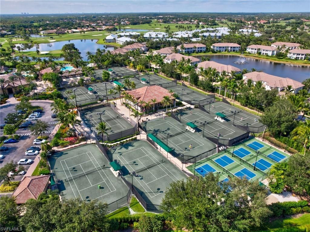 6422 Legacy Cir, Unit 704, Naples, FL 34113 Photo