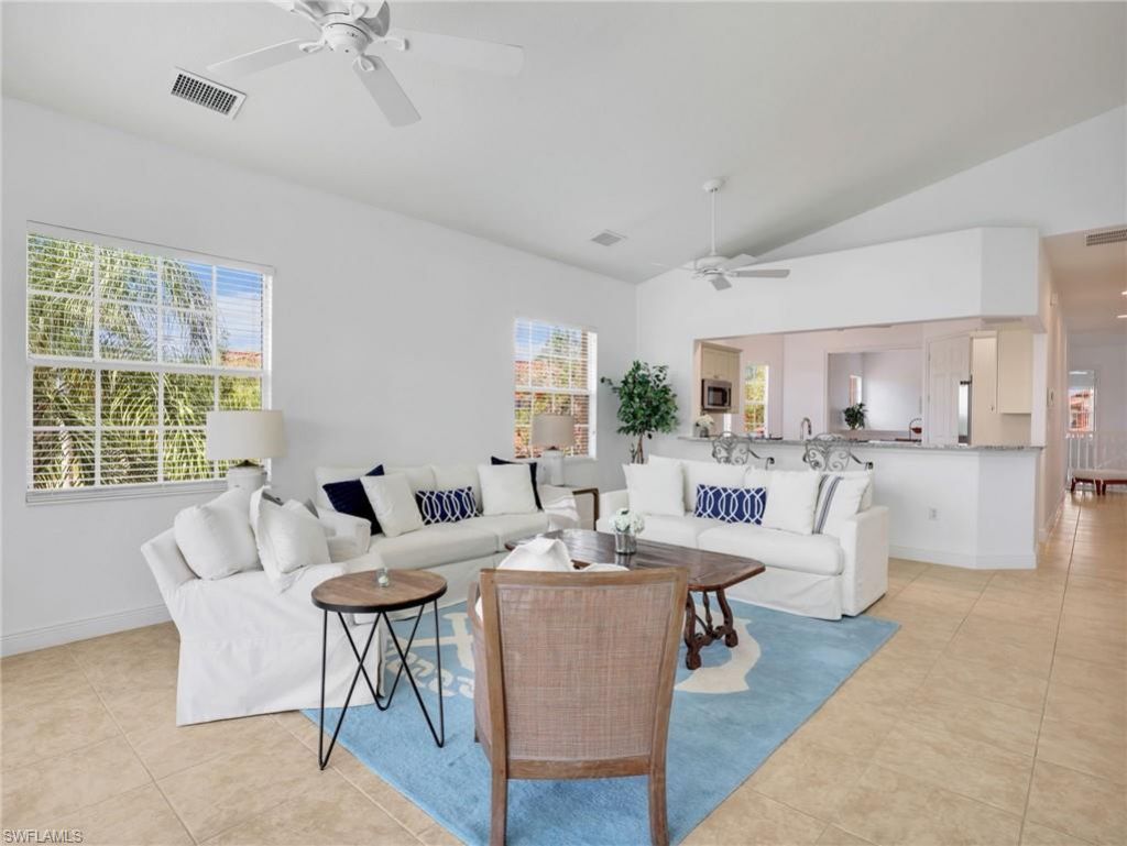 6422 Legacy Cir, Unit 704, Naples, FL 34113 Photo
