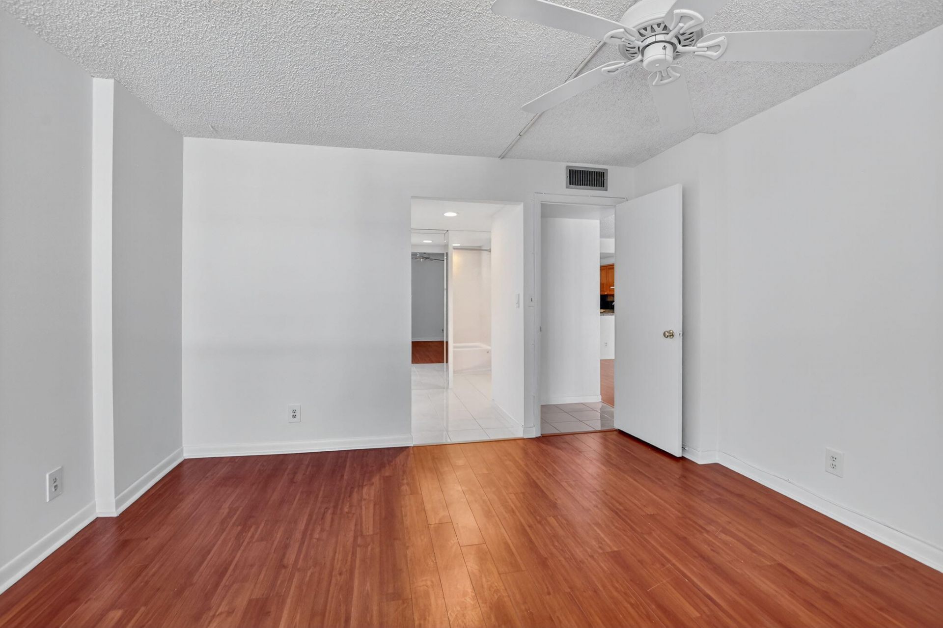 11 Royal Palm Way, Unit 3040, Boca Raton, FL 33432 Photo