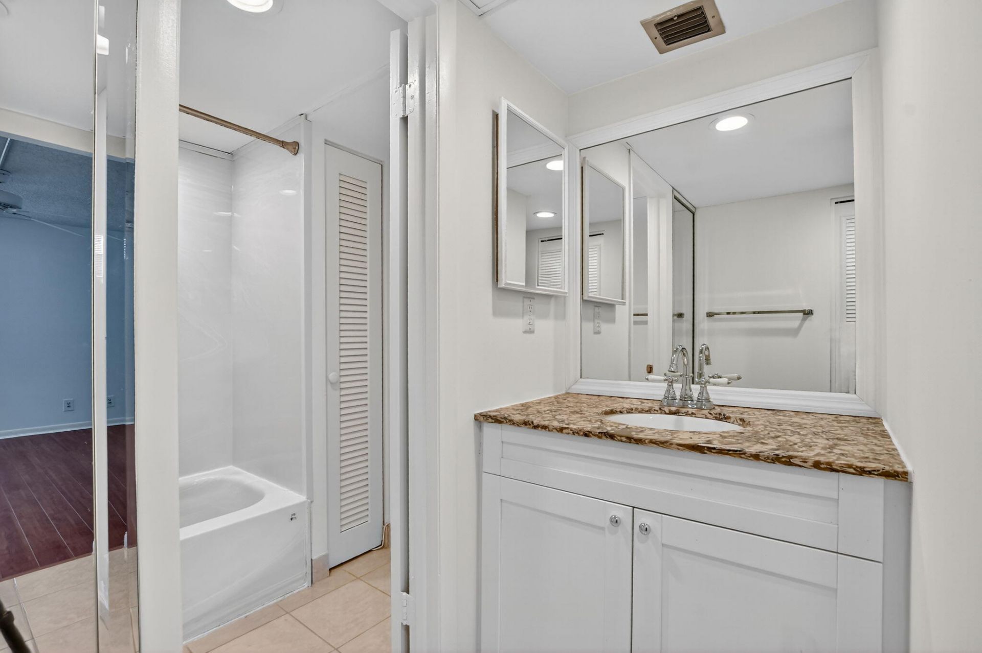 11 Royal Palm Way, Unit 3040, Boca Raton, FL 33432 Photo