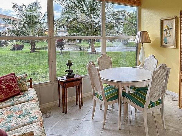 3505 NW 48th Avenue, Unit 403, Lauderdale Lakes, FL 33319