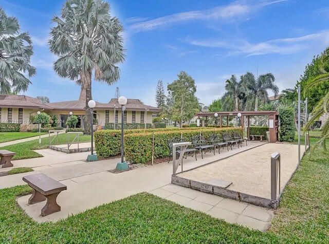 3505 NW 48th Avenue, Unit 403, Lauderdale Lakes, FL 33319 Photo