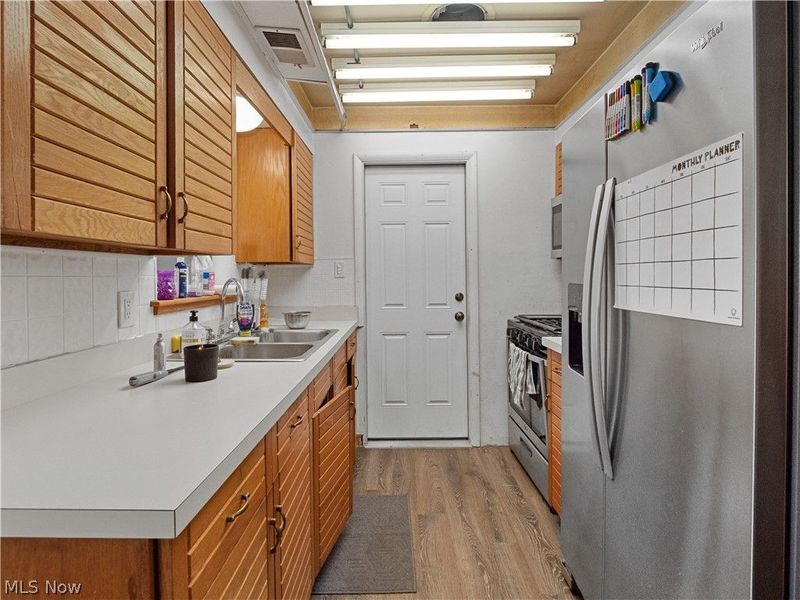 9248 Lynnhaven Road, Parma Heights, OH 44130 Photo 12