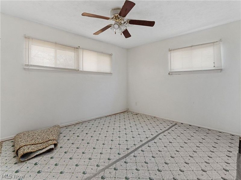 9248 Lynnhaven Road, Parma Heights, OH 44130 Photo 15