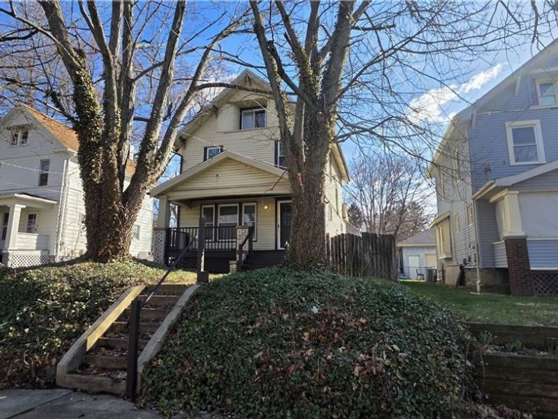 1235 Bellows Street, Akron, OH 44301 Photo 2