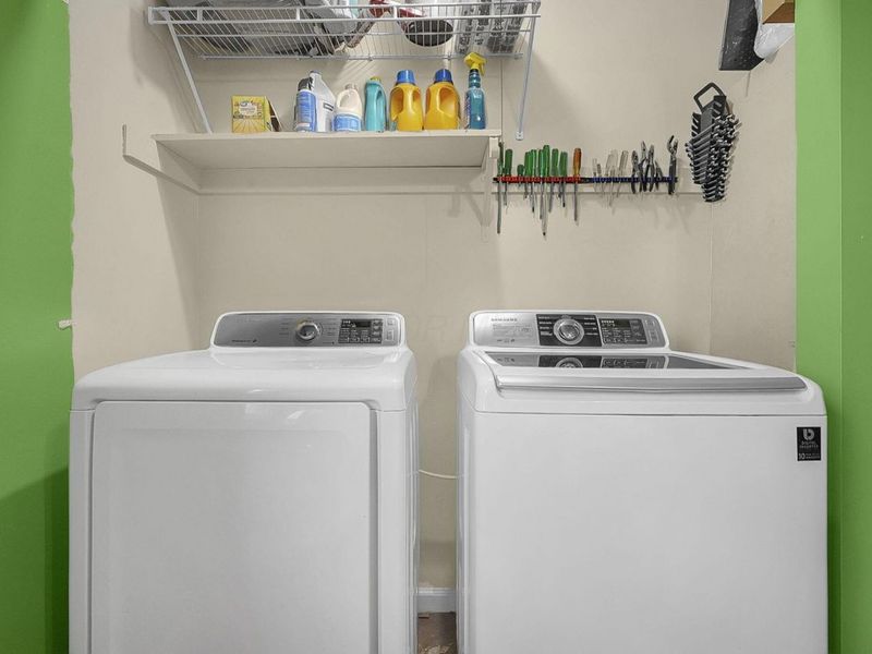 625 Country Club Drive, Unit B7, Newark, OH 43055 Photo 12