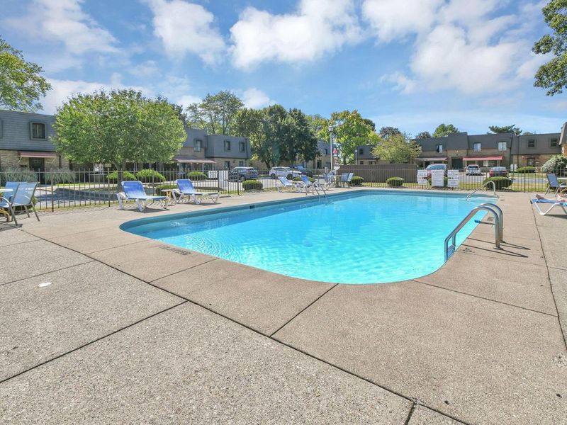 625 Country Club Drive, Unit B7, Newark, OH 43055 Photo 16