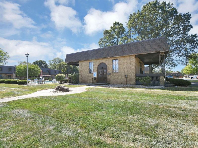 625 Country Club Drive, Unit B7, Newark, OH 43055 Photo 17