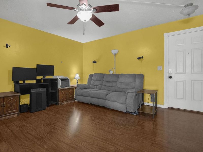 625 Country Club Drive, Unit B7, Newark, OH 43055 Photo 7