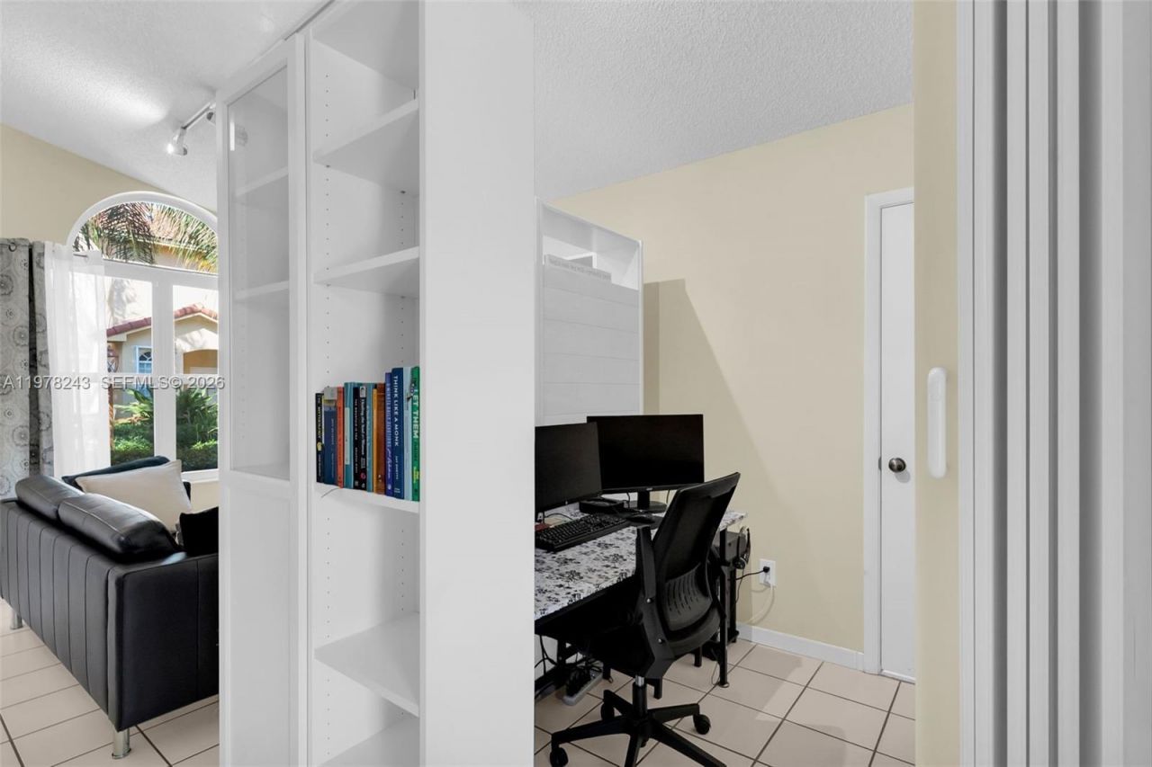 8751 SW 215th Ter , Cutler Bay, FL 33189 Photo