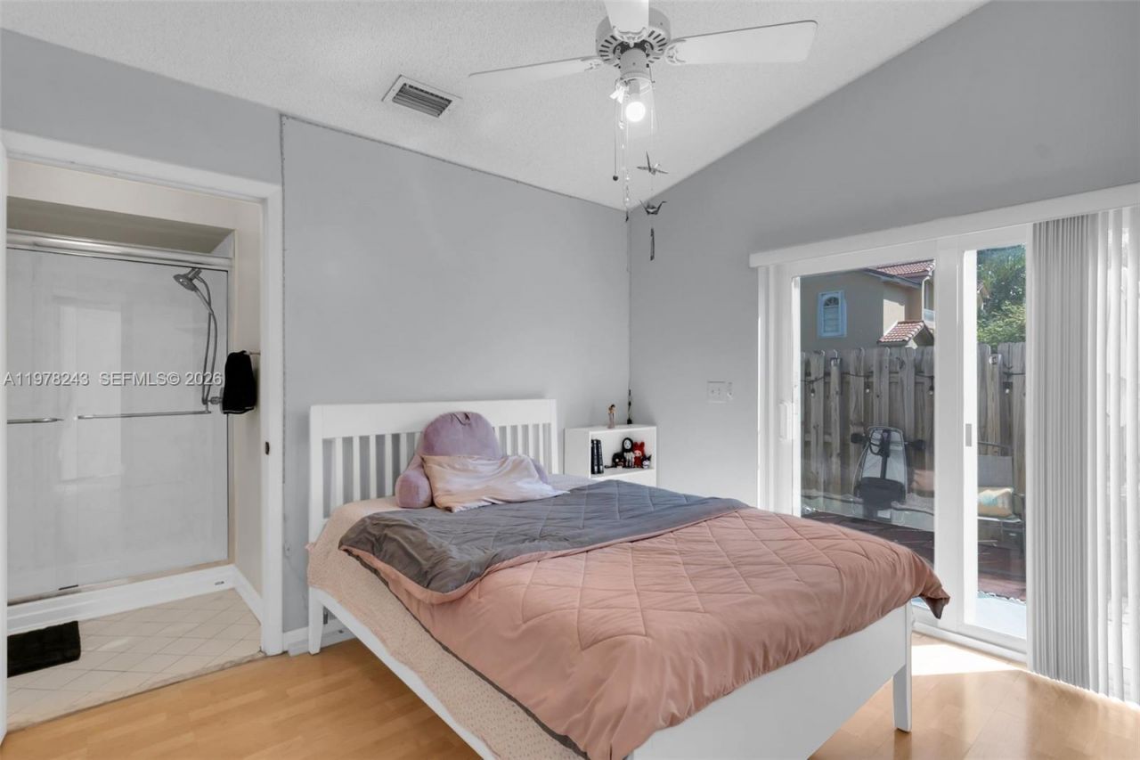 8751 SW 215th Ter , Cutler Bay, FL 33189 Photo