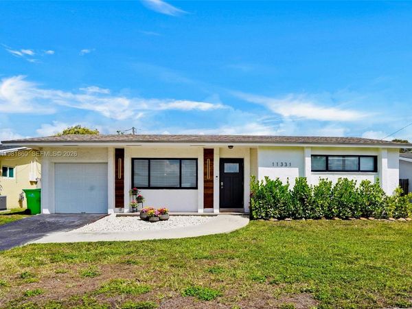 11331 NW 37th St, Sunrise, FL 33323