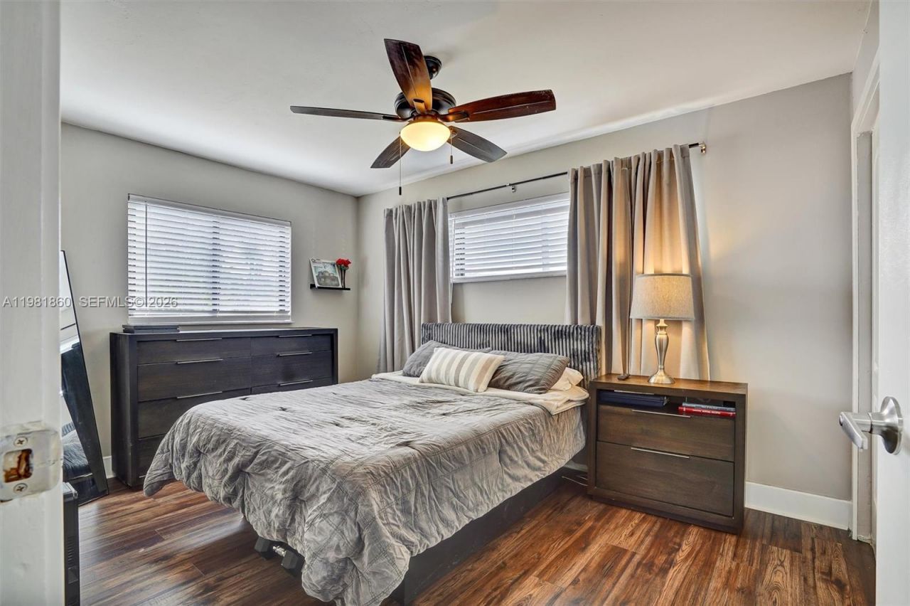 11331 NW 37th St, Sunrise, FL 33323 Photo