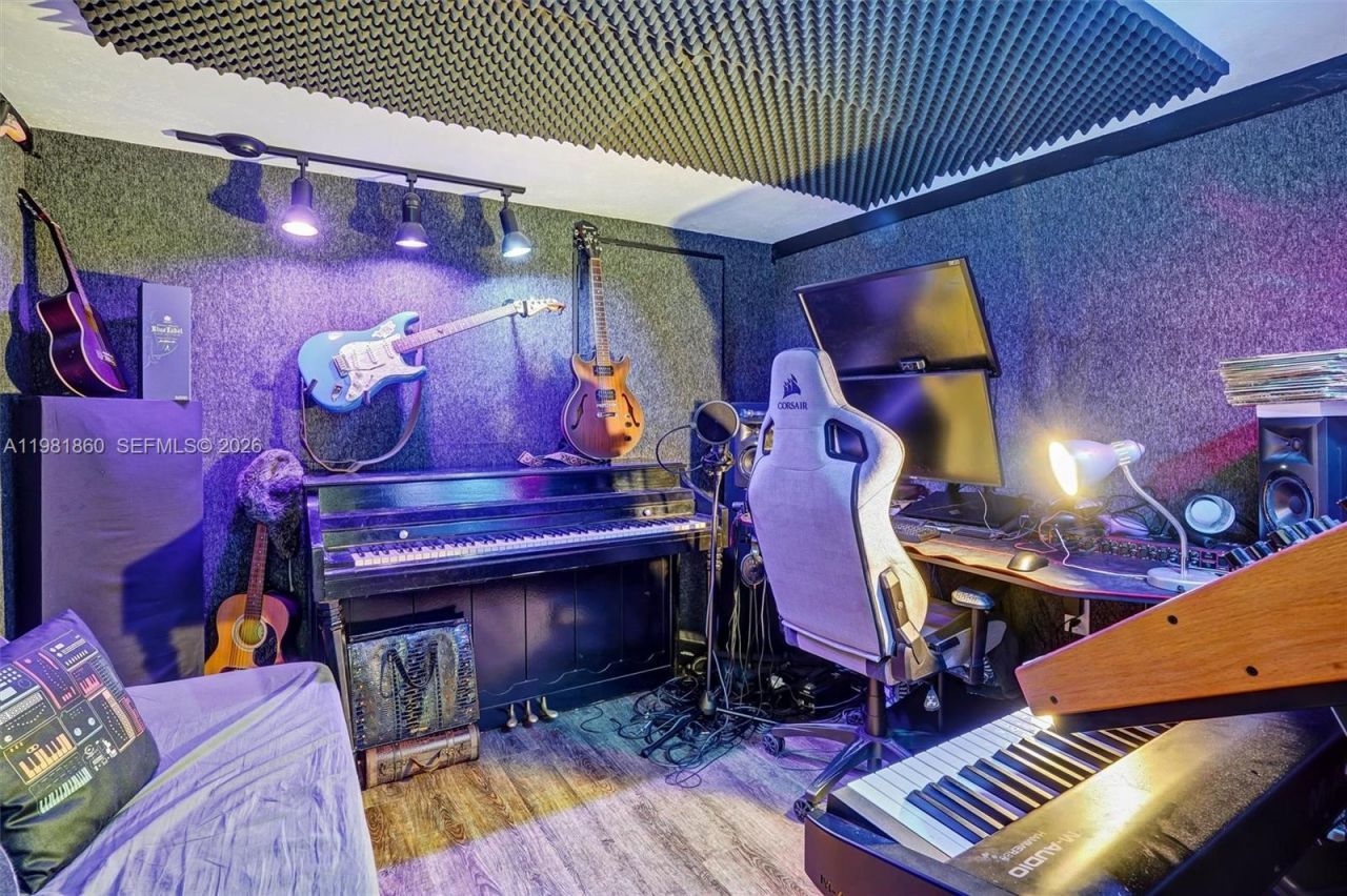 11331 NW 37th St, Sunrise, FL 33323 Photo