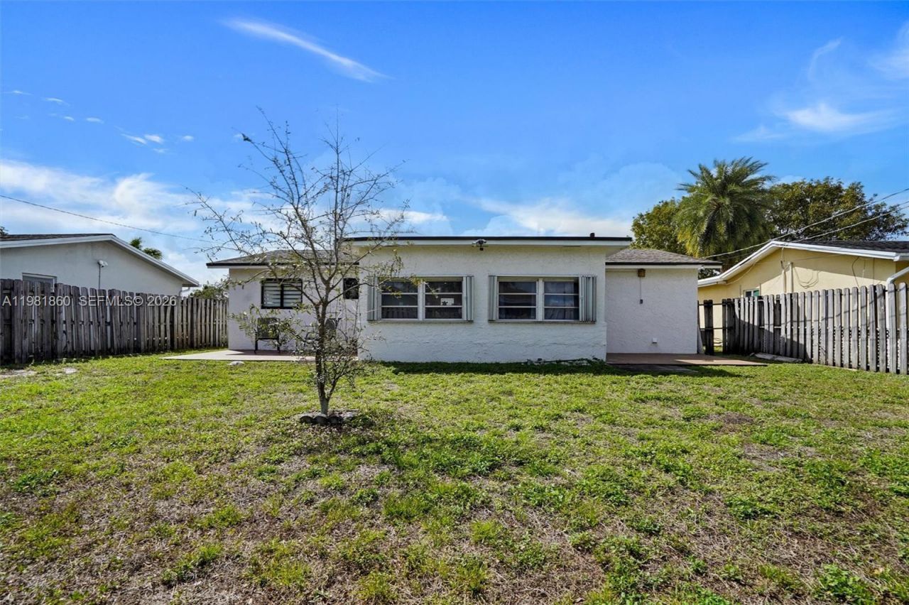 11331 NW 37th St, Sunrise, FL 33323 Photo