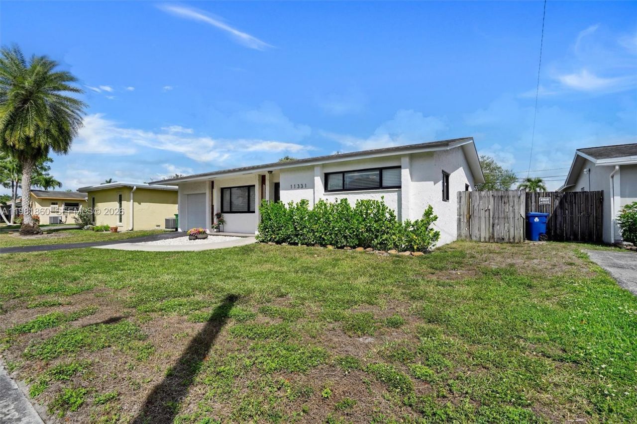 11331 NW 37th St, Sunrise, FL 33323 Photo