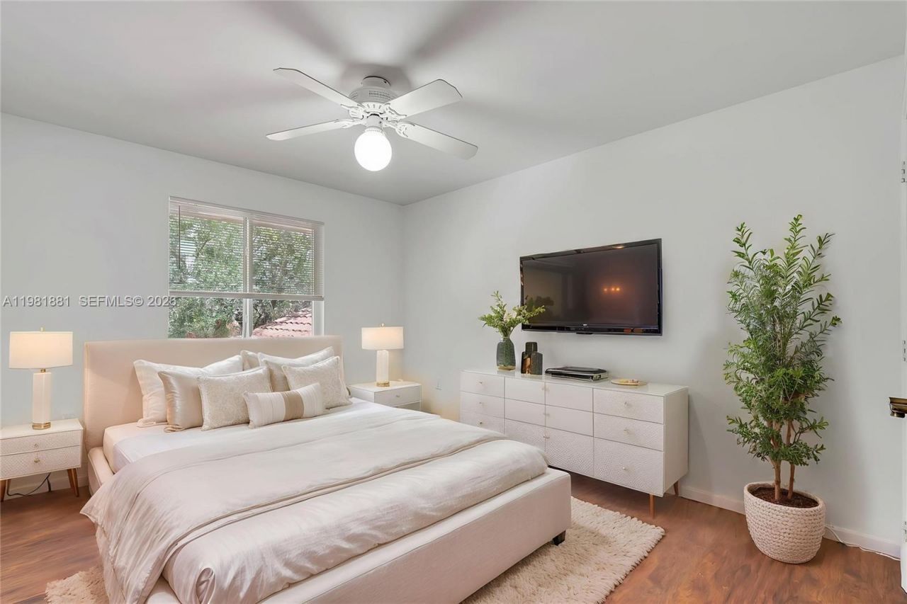 19960 NW 3rd St , Pembroke Pines, FL 33029 Photo