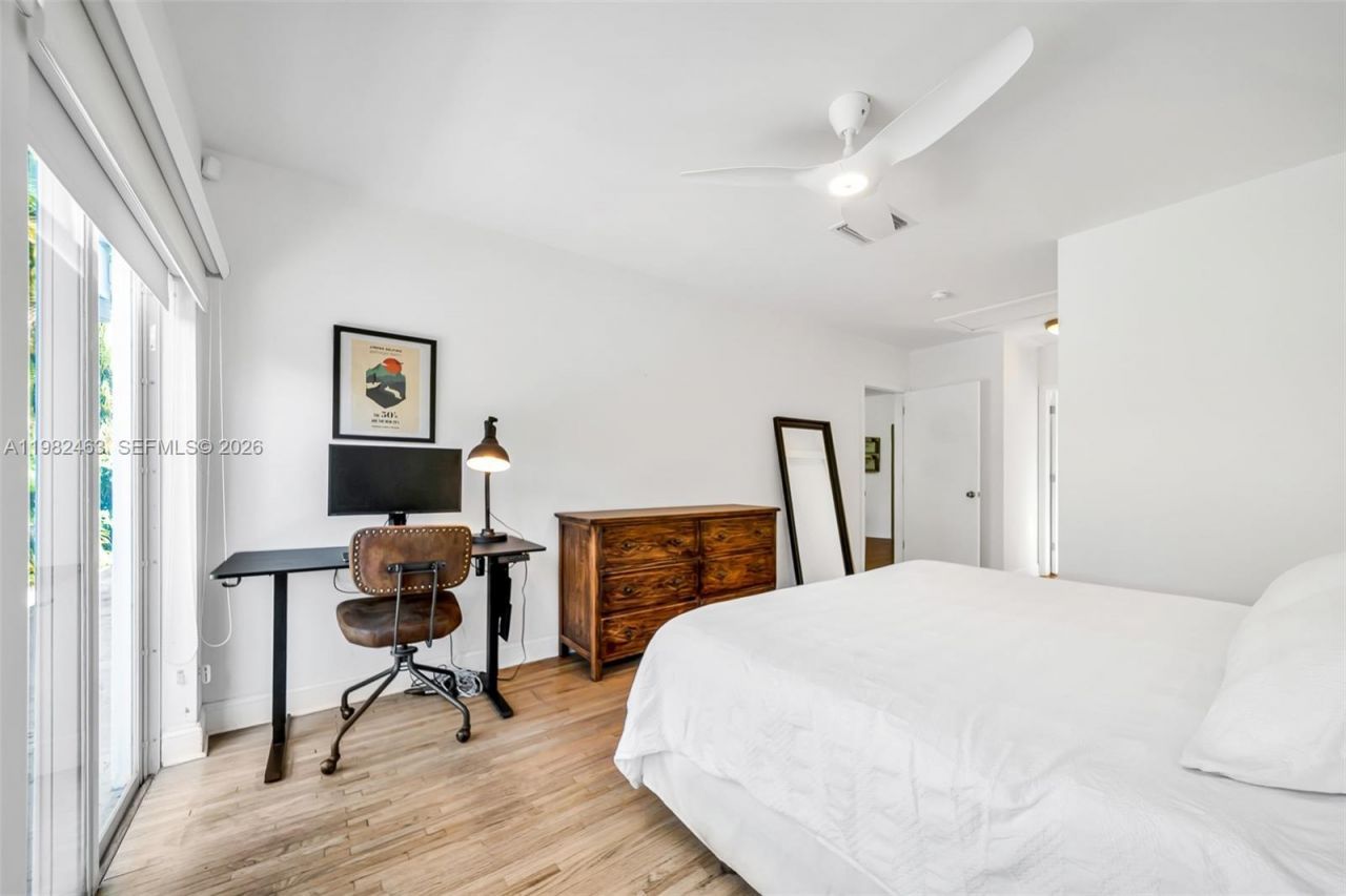 540 SW 27th Rd , Miami, FL 33129 Photo