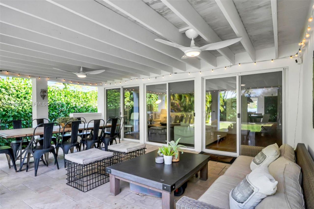 540 SW 27th Rd , Miami, FL 33129 Photo