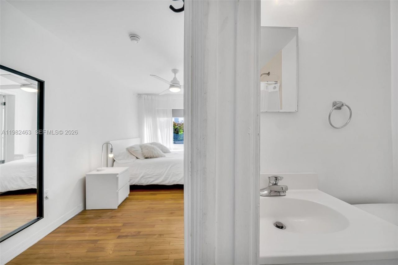 540 SW 27th Rd , Miami, FL 33129 Photo