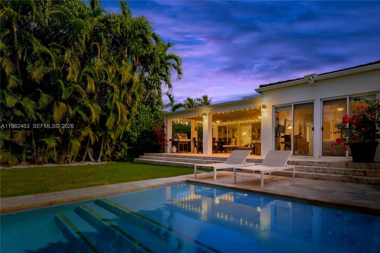 540 SW 27th Rd , Miami, FL 33129 Photo