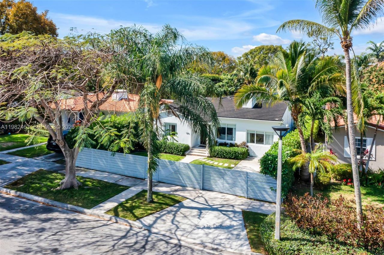 540 SW 27th Rd , Miami, FL 33129 Photo