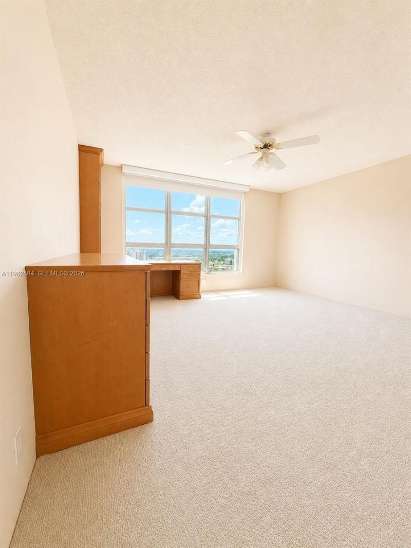 3500 Mystic Pointe Dr, Unit 3701, Aventura, FL 33180 Photo