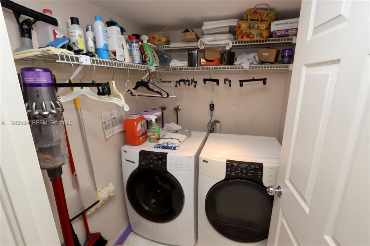 3500 Mystic Pointe Dr, Unit 3701, Aventura, FL 33180 Photo