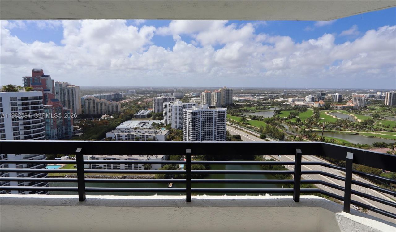 3500 Mystic Pointe Dr, Unit 3701, Aventura, FL 33180 Photo
