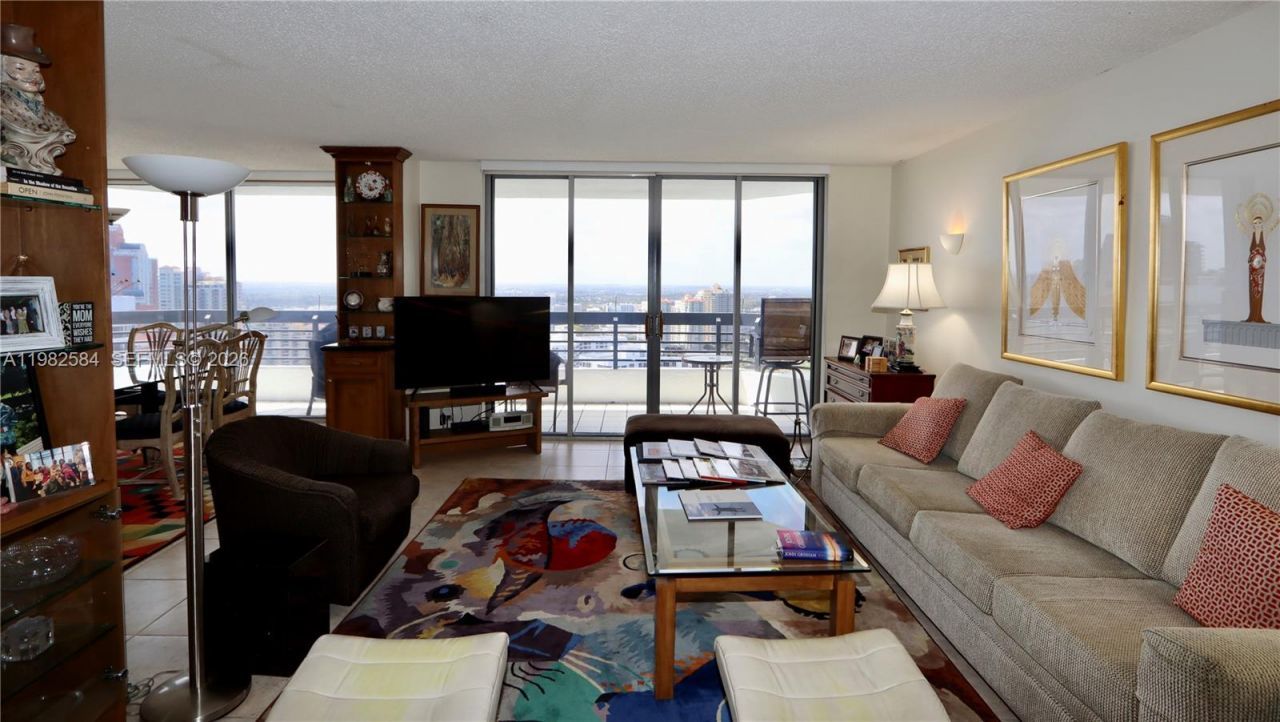 3500 Mystic Pointe Dr, Unit 3701, Aventura, FL 33180 Photo