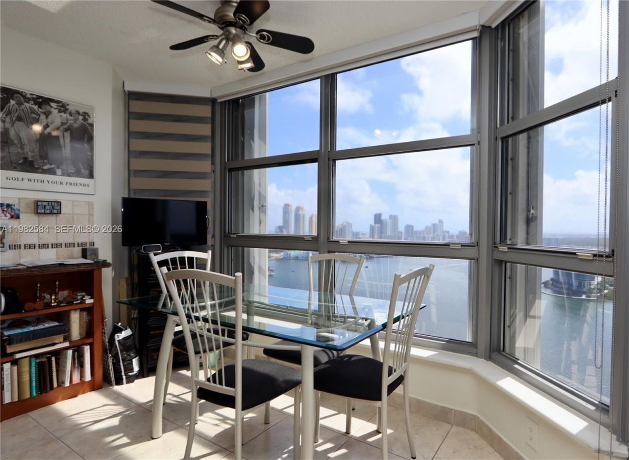 3500 Mystic Pointe Dr, Unit 3701, Aventura, FL 33180 Photo