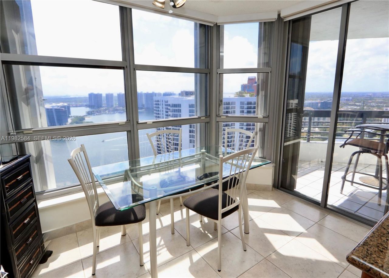 3500 Mystic Pointe Dr, Unit 3701, Aventura, FL 33180 Photo