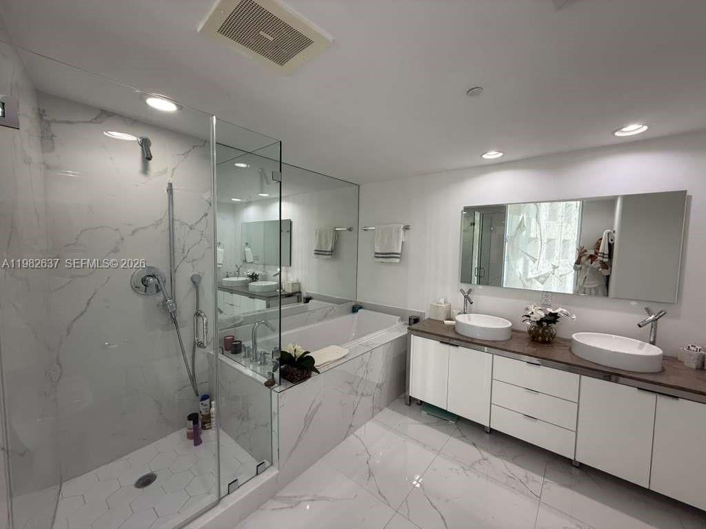 495 Brickell Ave, Unit 511, Miami, FL 33131 Photo