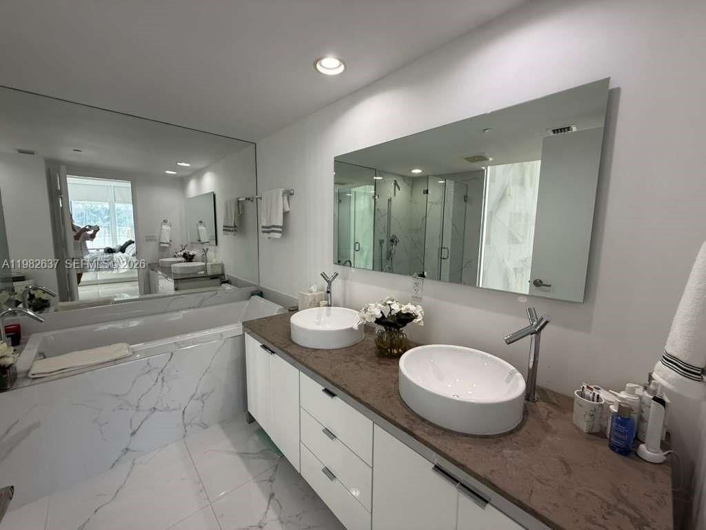 495 Brickell Ave, Unit 511, Miami, FL 33131 Photo