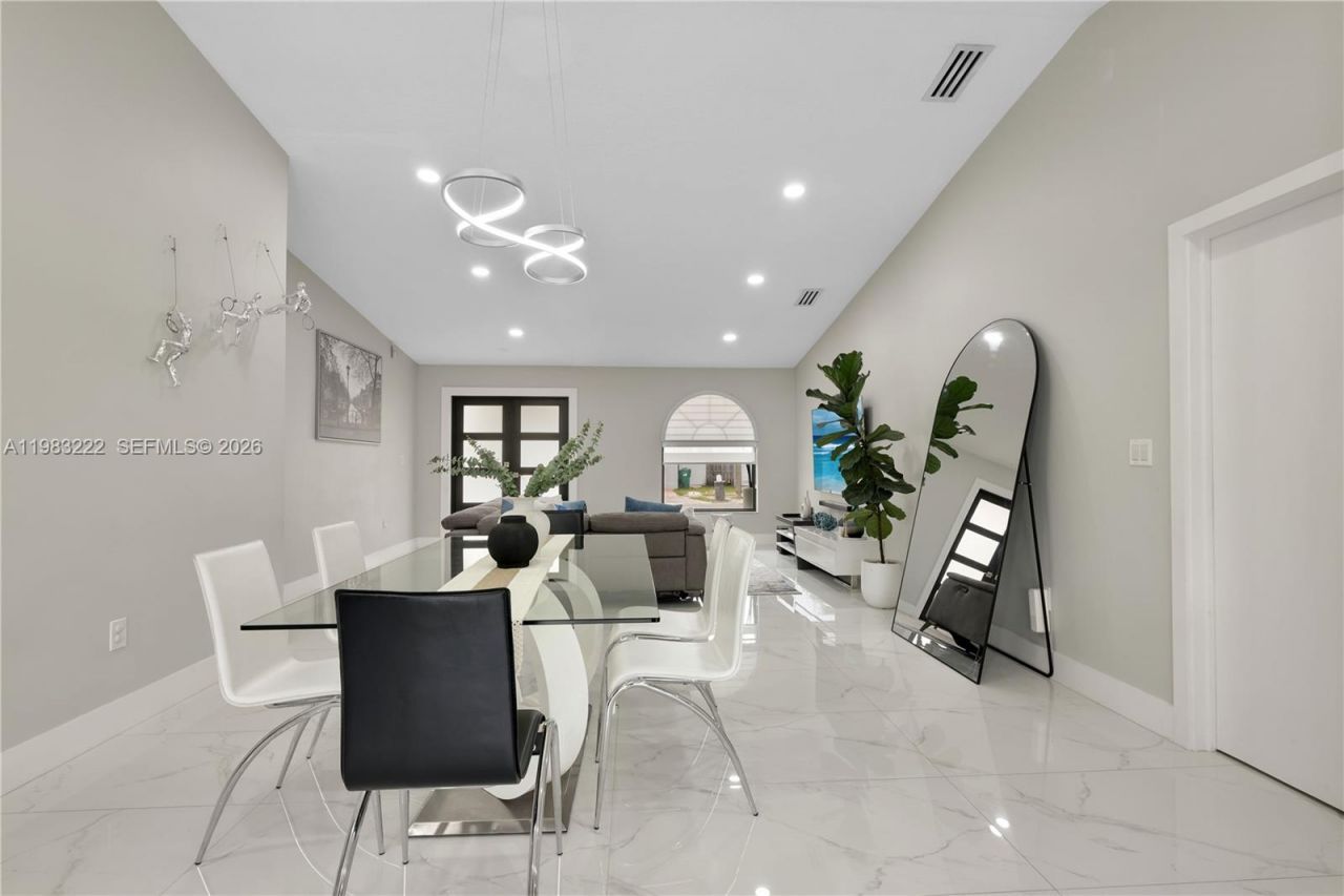 14563 SW 172nd Ln , Miami, FL 33177 Photo