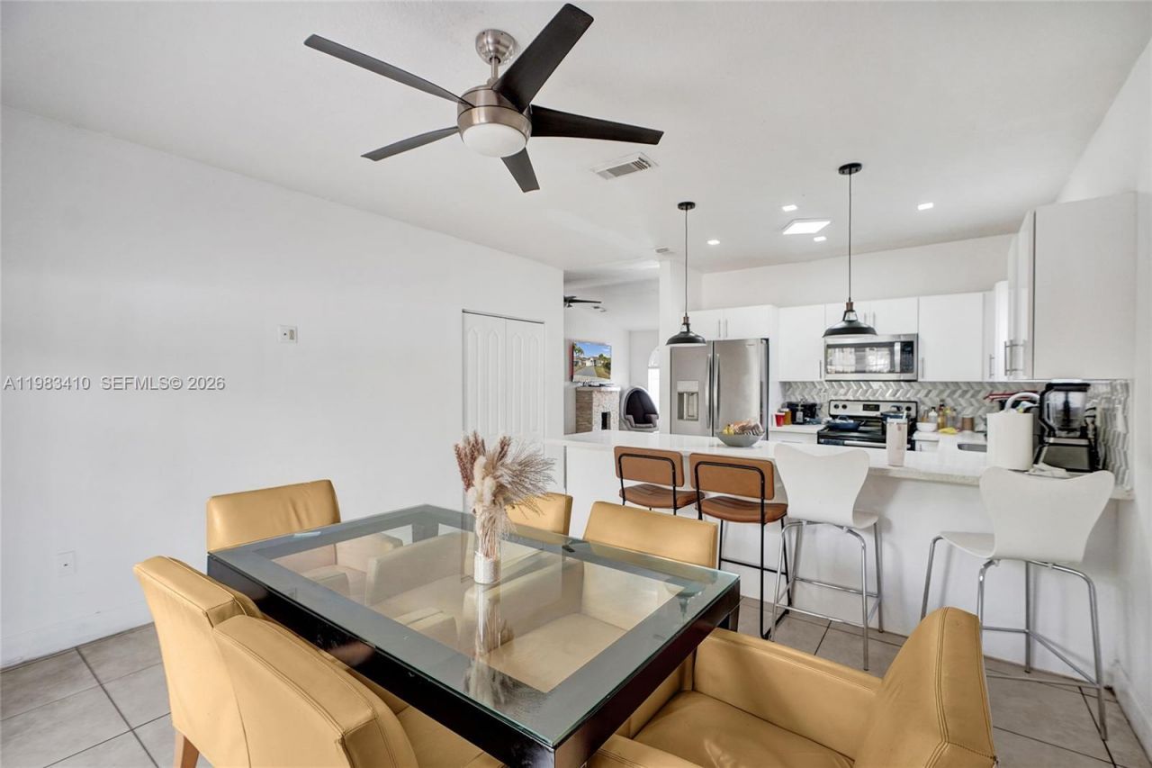 9141 SW 162nd Ct, Miami, FL 33196 Photo