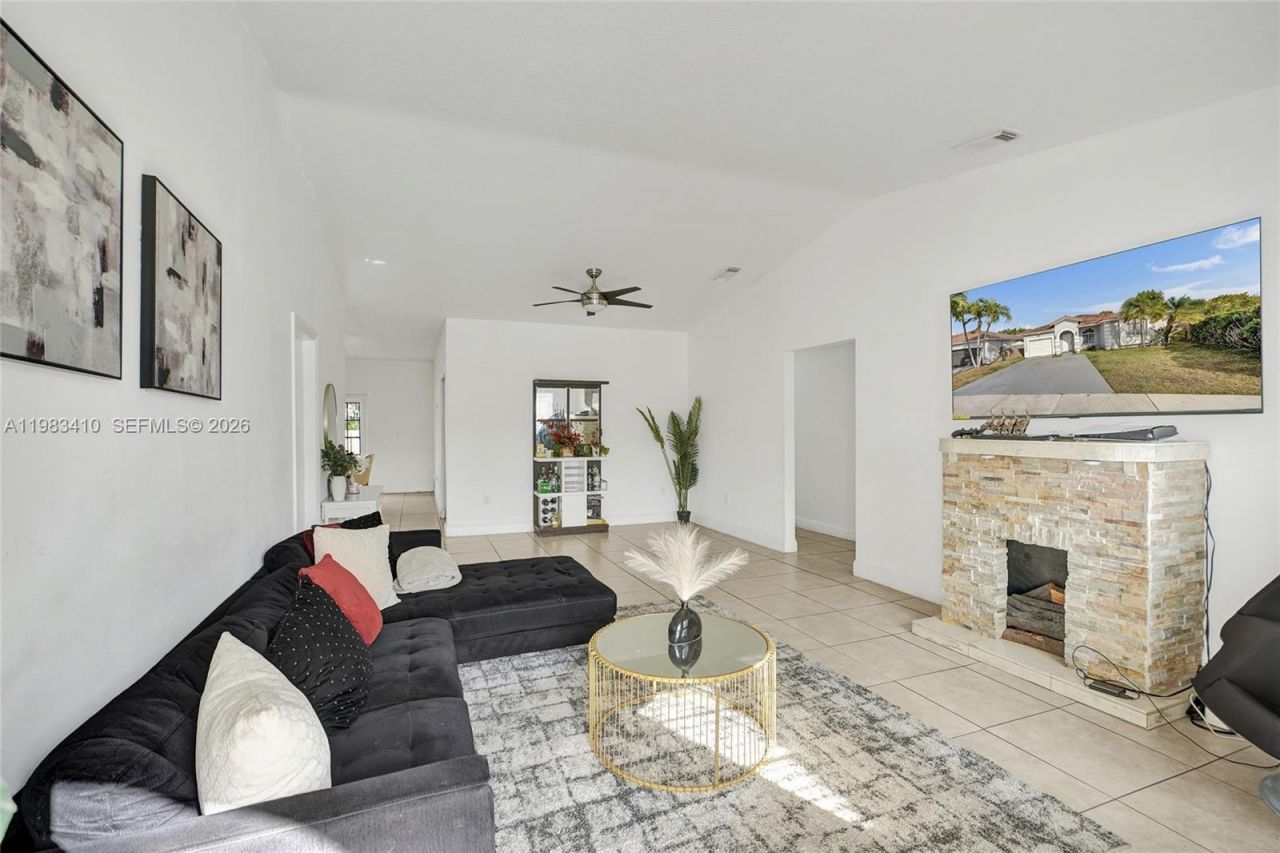 9141 SW 162nd Ct, Miami, FL 33196 Photo