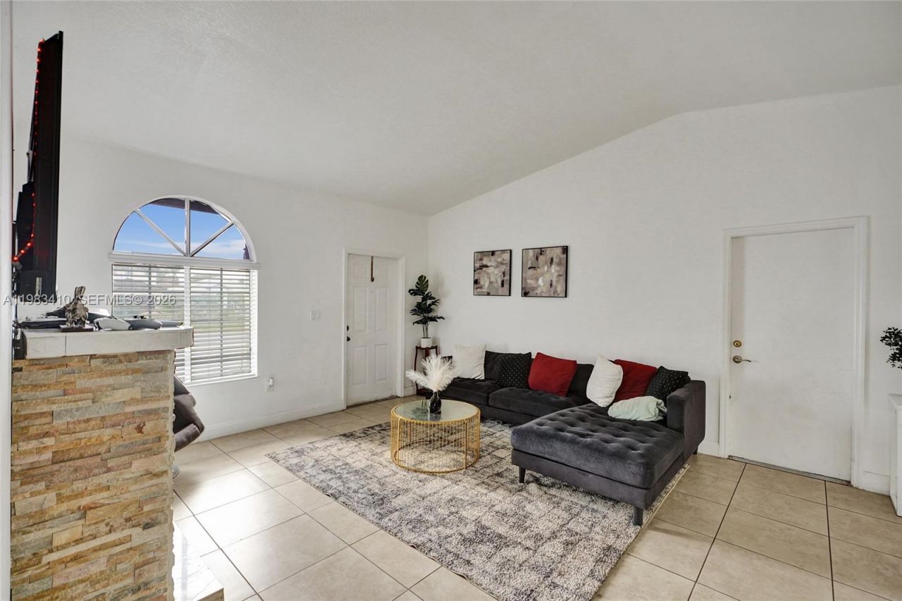 9141 SW 162nd Ct, Miami, FL 33196 Photo